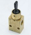 humphrey-valve-4-way-toggle-3-position-detented